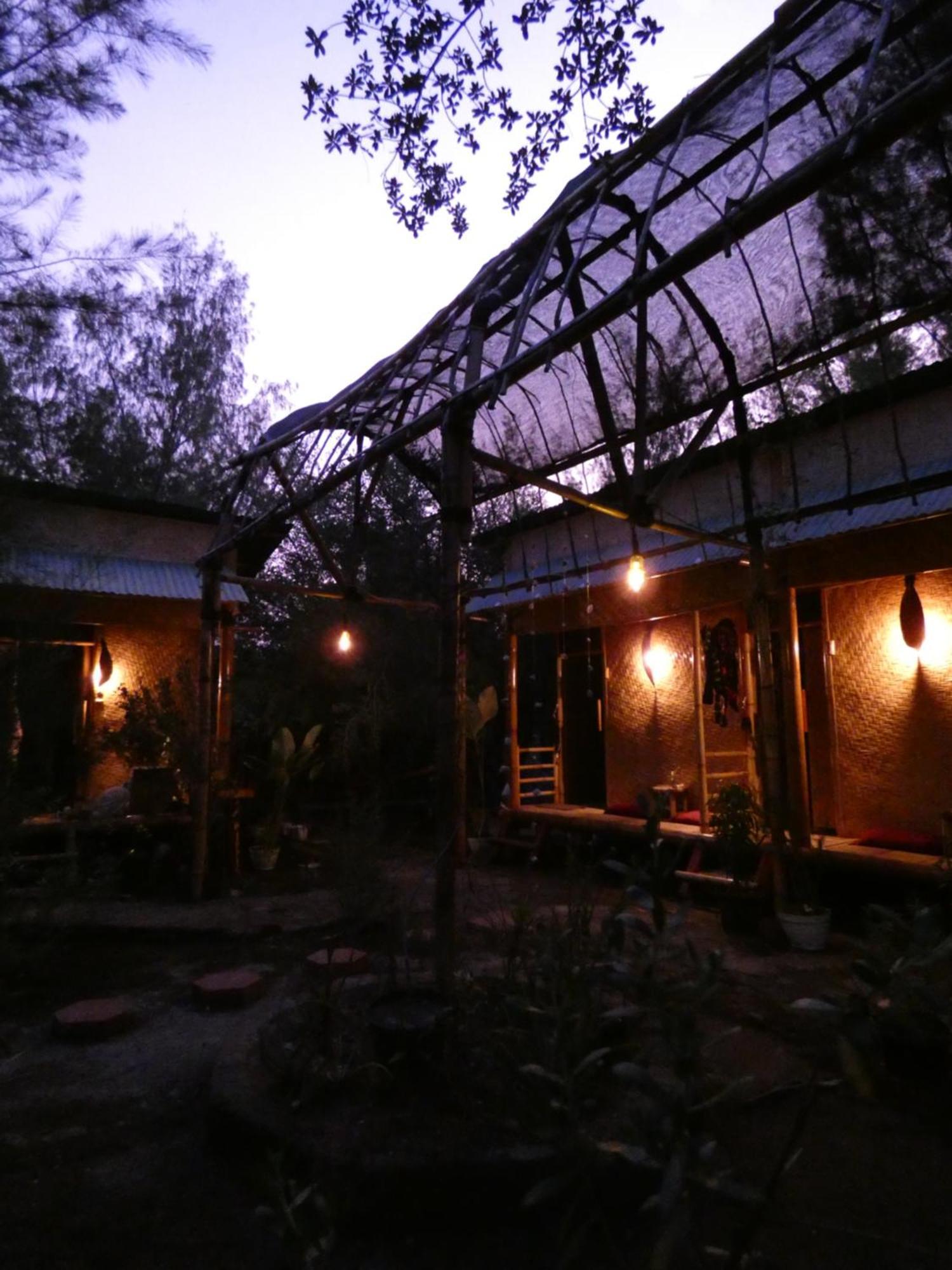 Uncle Hippie'S Dream Hostel Gili Meno Exterior photo