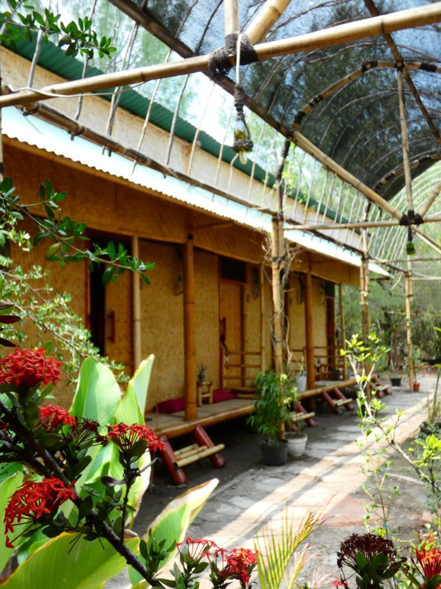 Uncle Hippie'S Dream Hostel Gili Meno Exterior photo
